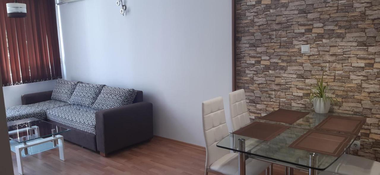 Nana'S Apartment Varna Exterior photo